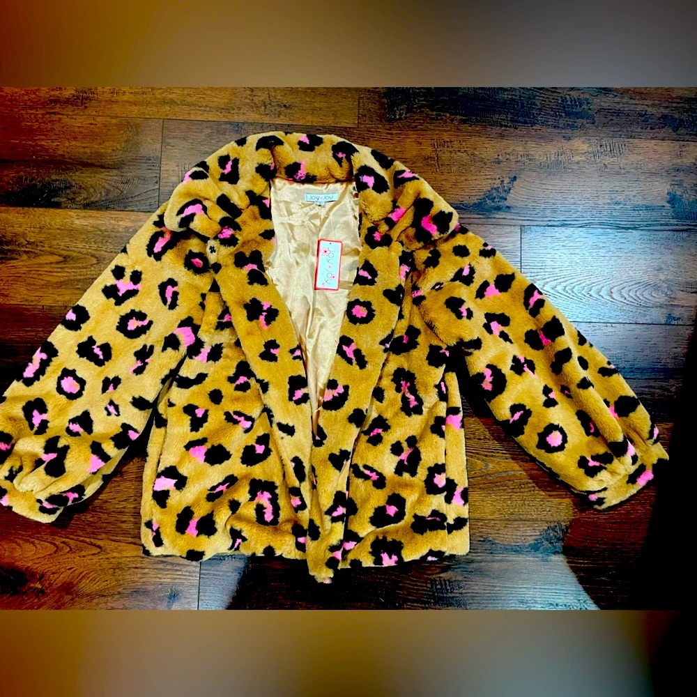 Joy Joy Tan Pink Leopard Print Faux Fur Coat Woman’s Size Large NEW WITH TAGS